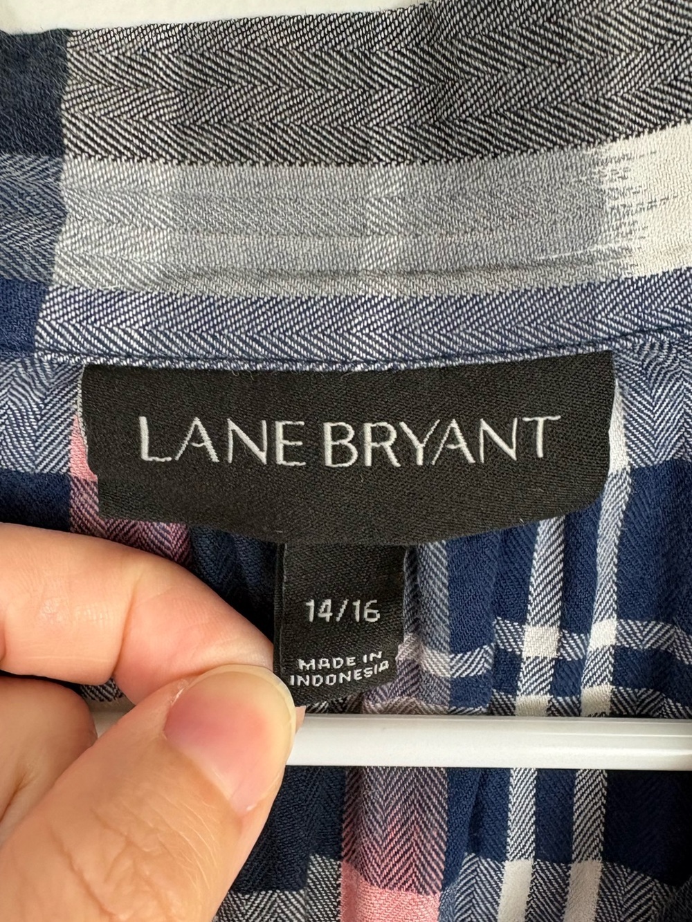 Lane Bryant Navy, Pink & Gray Plaid Shirt 14/16 EUC 99% Cotton Preppy Academia - Picture 2 of 9